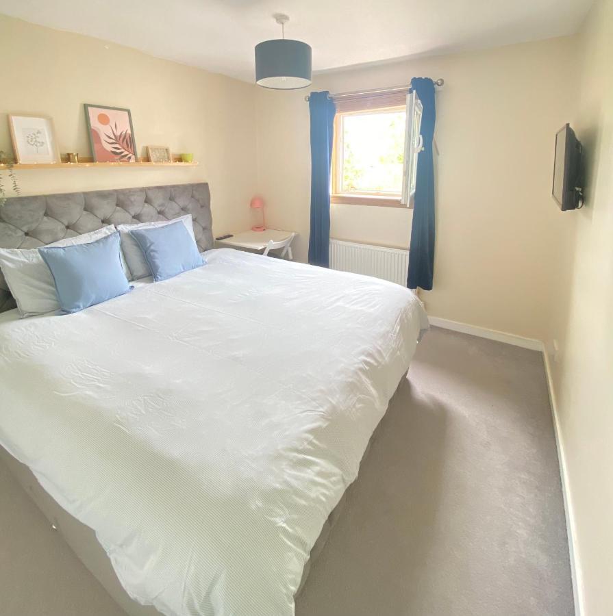 Cozy Bedroom In Shared Accommodation With Free Parking Edinburgh Luaran gambar