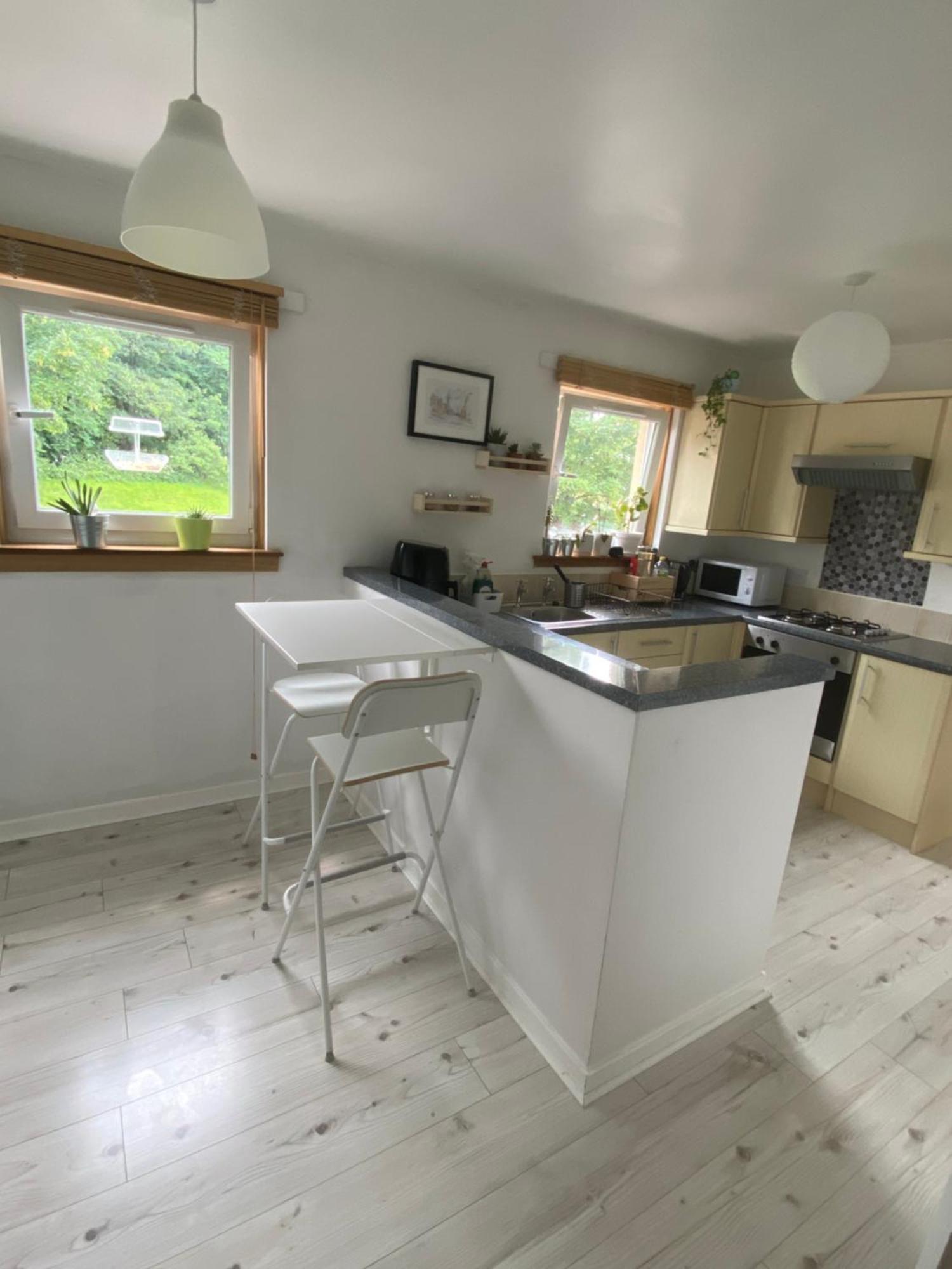 Cozy Bedroom In Shared Accommodation With Free Parking Edinburgh Luaran gambar